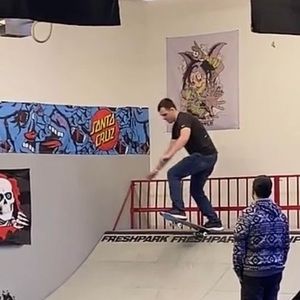 Meet your Posher, Logan